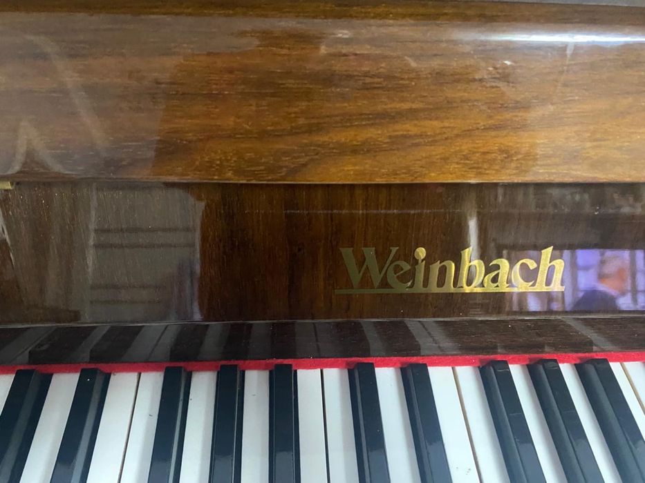 Продам пианино Weinbach