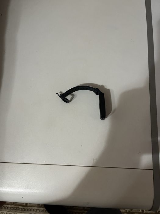 Продам часы huawei band 8
