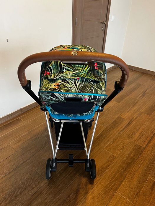 Стол за кола и бебешка количка Cybex Dj Khaled