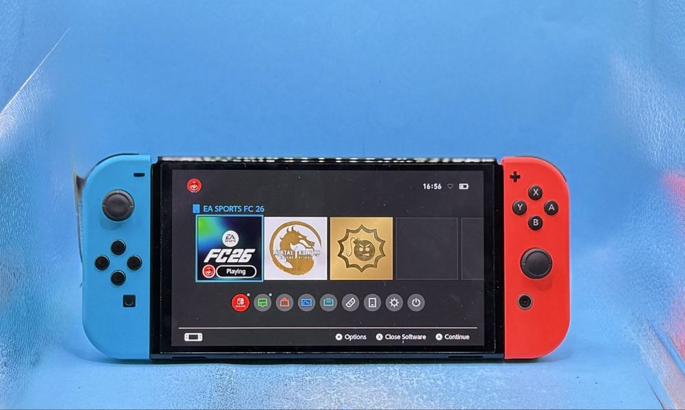 Преносима конзола Nintendo Switch + Joy-Con