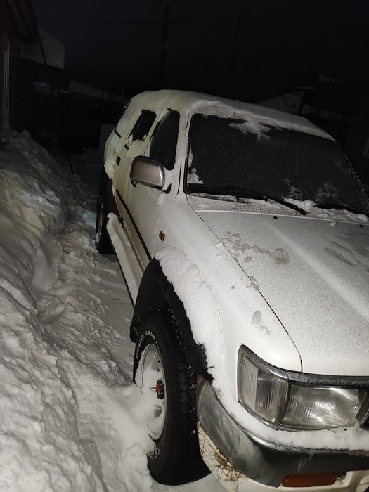 Тойота фаррунер.