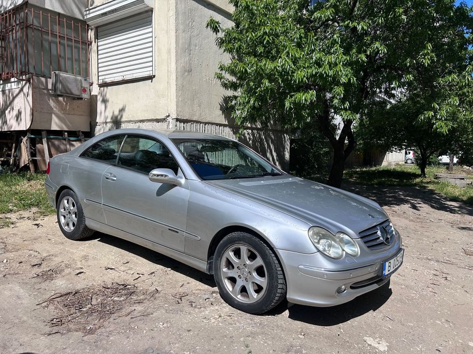 Продавам автомобил модел Mercedes Clk 240