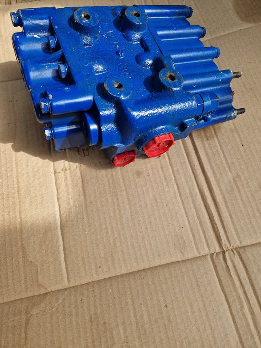 Гидро распредель