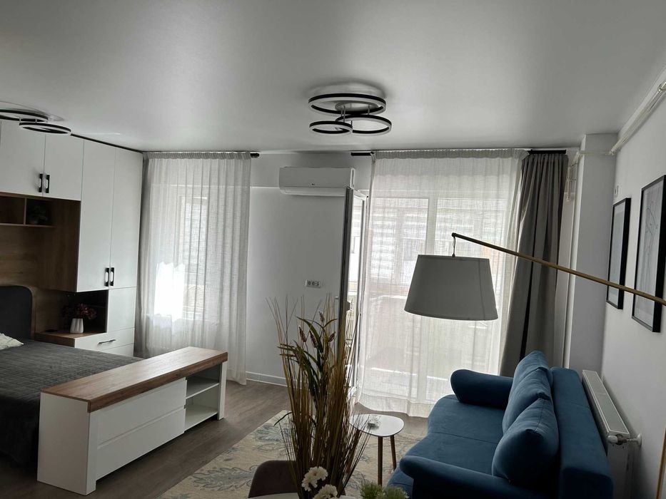 Proprietar inchiriez Garsoniera spatioasa 41mp Central Address Residence
