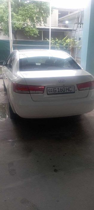 Продаётся Hyundai Sonata 2005 г., 2.4 л., атмосферный двигатель