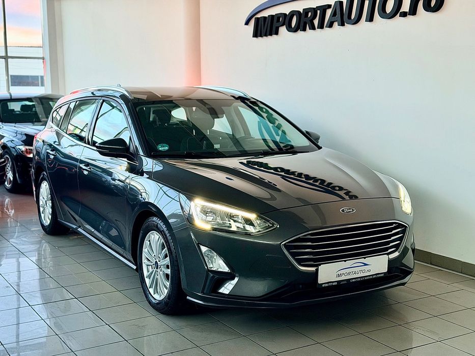 Ford Focus DEALER/GARANTIE 1AN/Navi/Distronic/LaneAssist/LED/MirrorLink/IMPORT