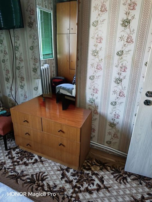 Продавам спален комплект спешно.