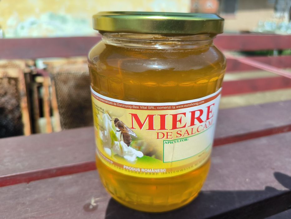 Miere de albine naturală, descapaceala și tinctură de propolis