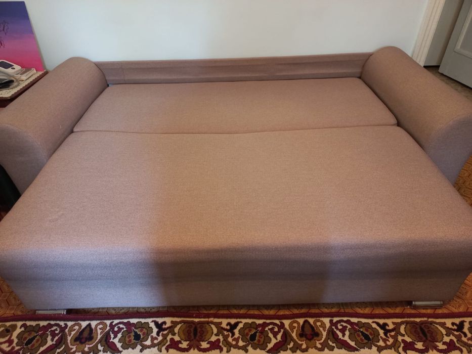 Продаю хороший Диван
