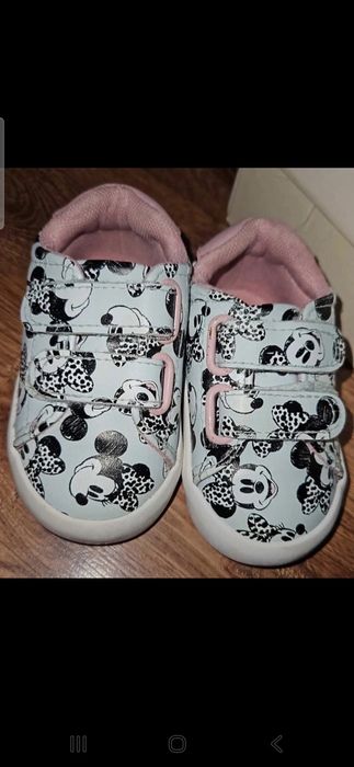 Adidasi bebe marimea 18 H&M