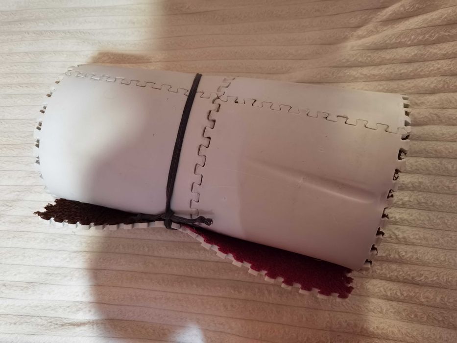 3 парчета пъзели като постелки за пода