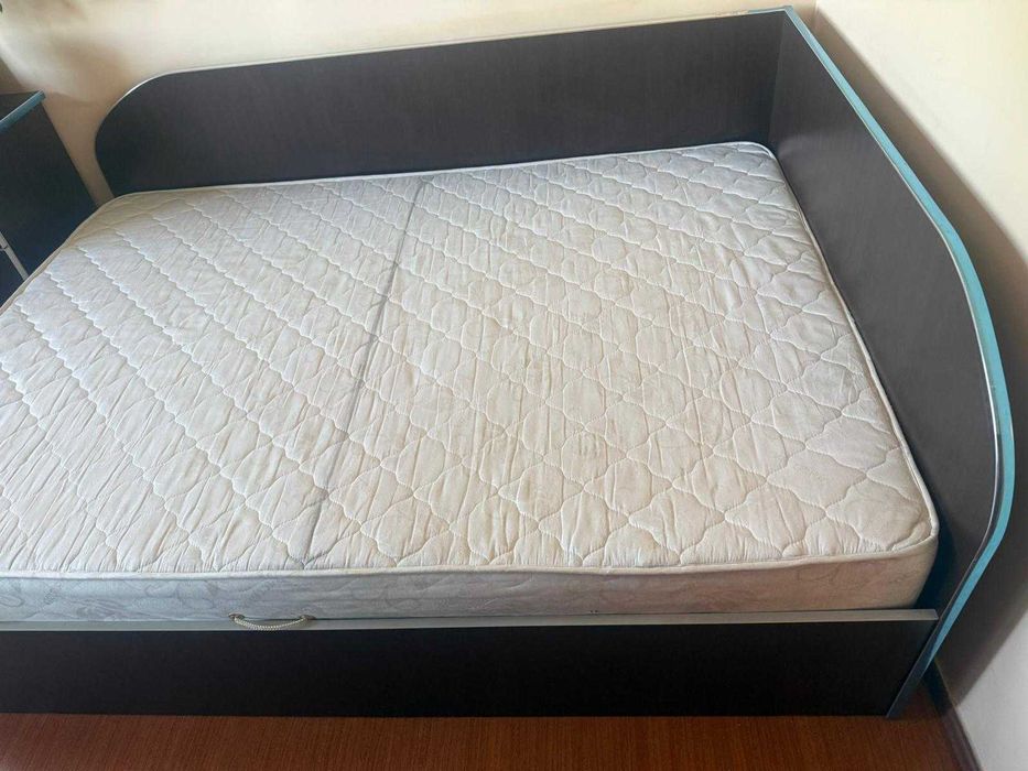 Pat 140x200 de colț