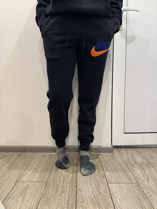 Nike sportswear club