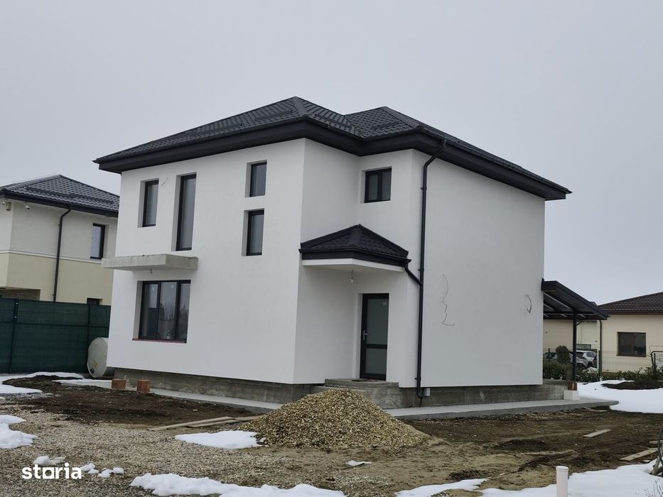 FARA COMISIOANE casa cu 4 camere 3 bai P+1+pod terasa cam tehnica beci