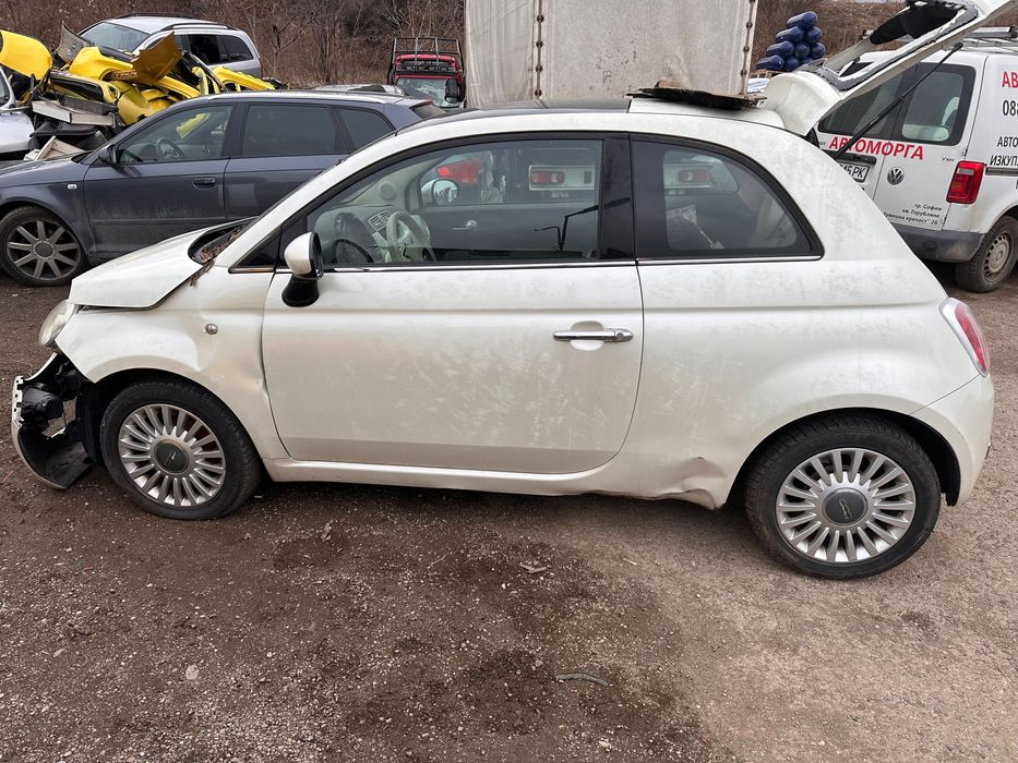 НА ЧАСТИ! Fiat 500 1.2i 69 кс.2009 г. 87000 км. Панорамен покрив