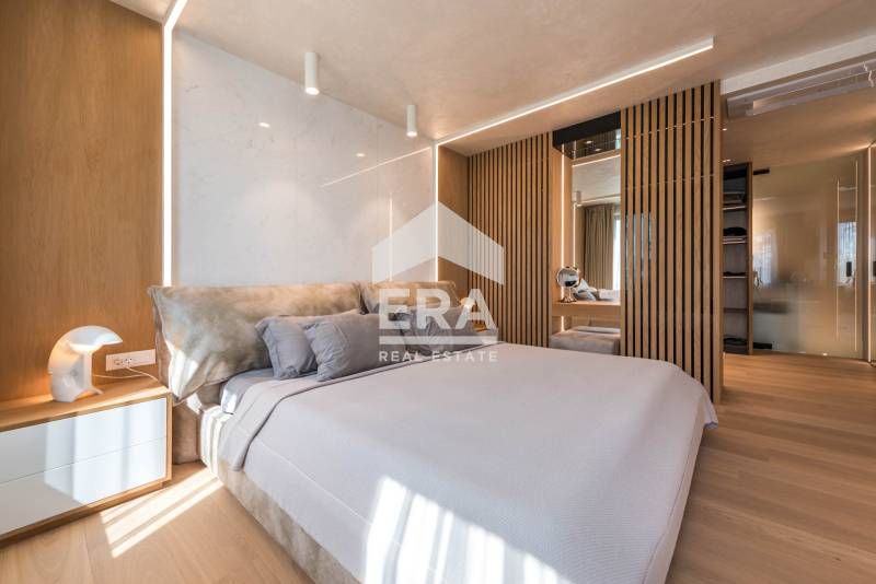 Продава се Тристаен апартамент в Варна, м-т Евксиноград - 154 кв.м за 2517 €/кв.м - Снимка #11