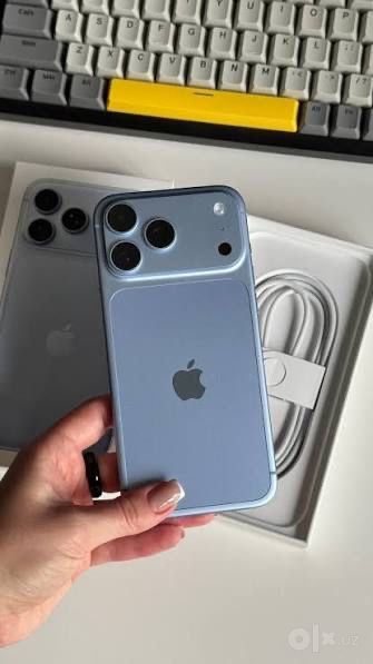 18 Pro Max 256GB Glacier