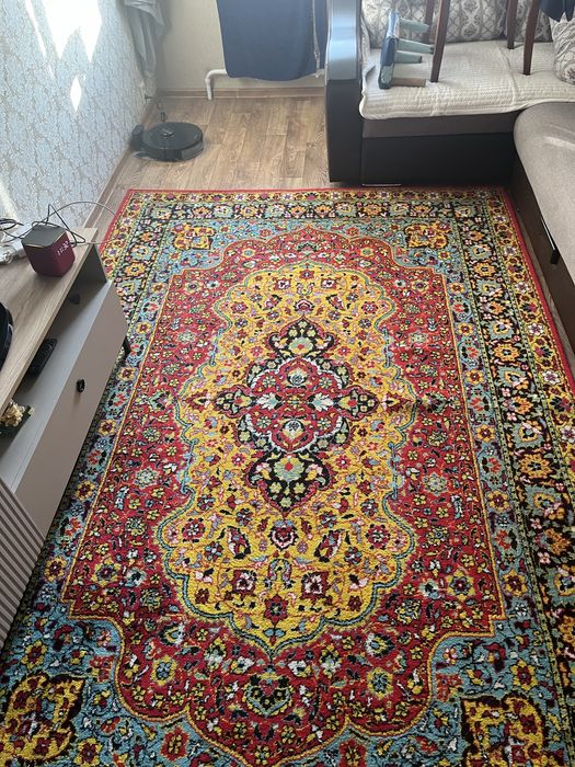 Продам ковер в хорошем состоянии