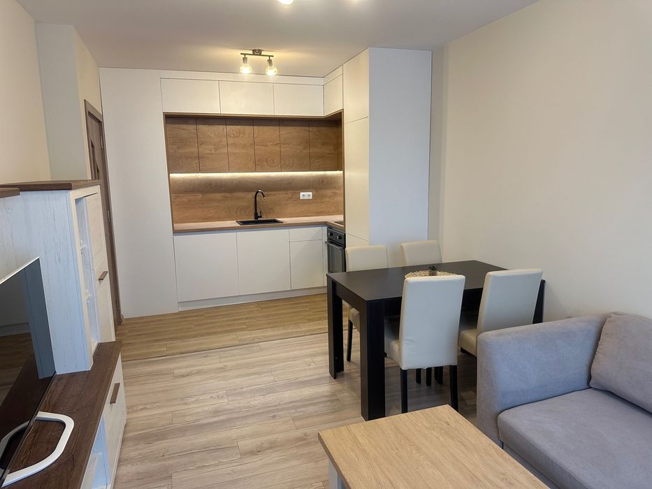 Дава се под наем Двустаен апартамент в Варна, Левски - 50 кв.м за 408 € - Снимка #1