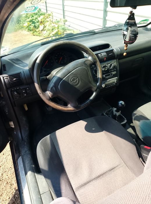 Opel tigra, 1.4 benzină ,an 1998