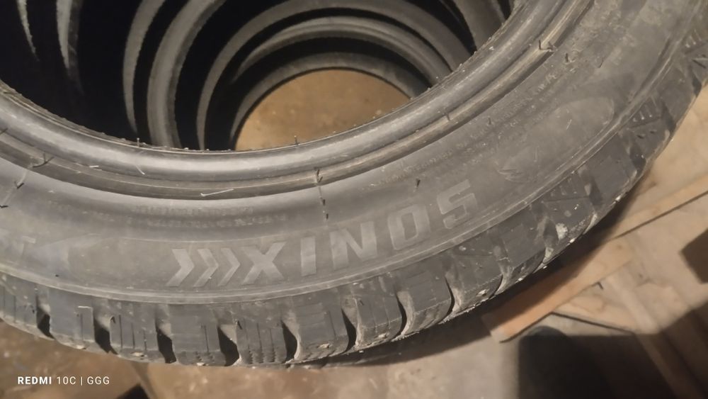 Зимни шина шипами