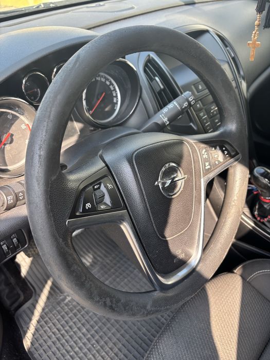Volan opel astra J
