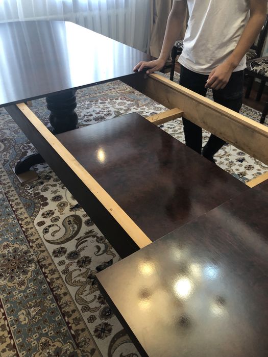 Стол в гостинную с доставкой