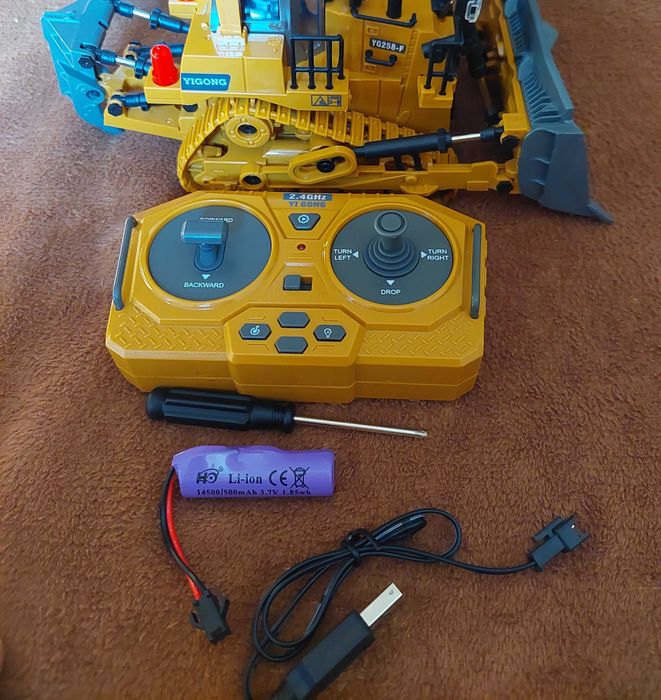 RC булдозер с дистанционно управление