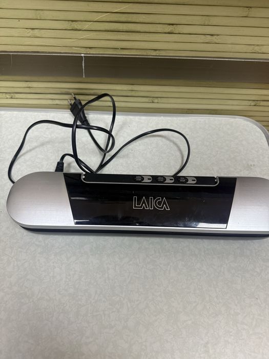 Уред за вакуумиране Laica VT32050