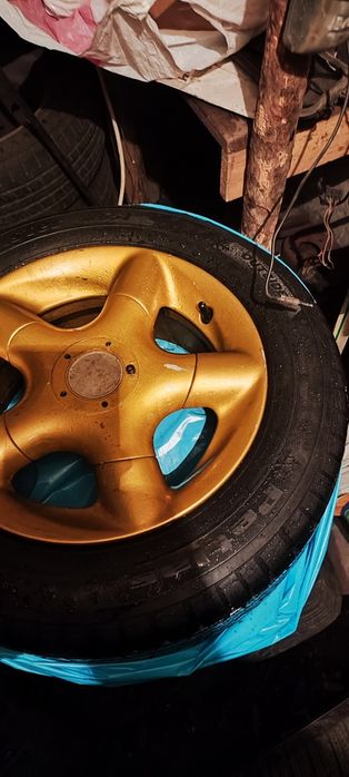 Продавам Джанти с гуми