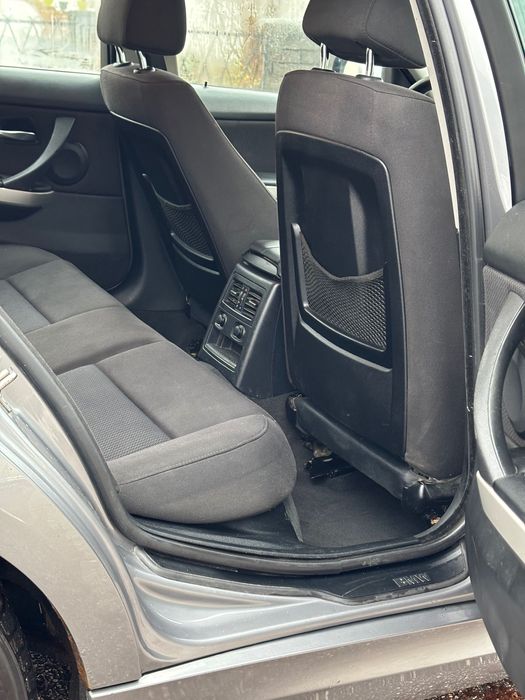 BMW E91 318 2.0d 143cp euro5  2009 facelift