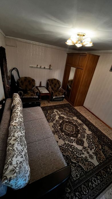 Продам 1 - ю квартиру