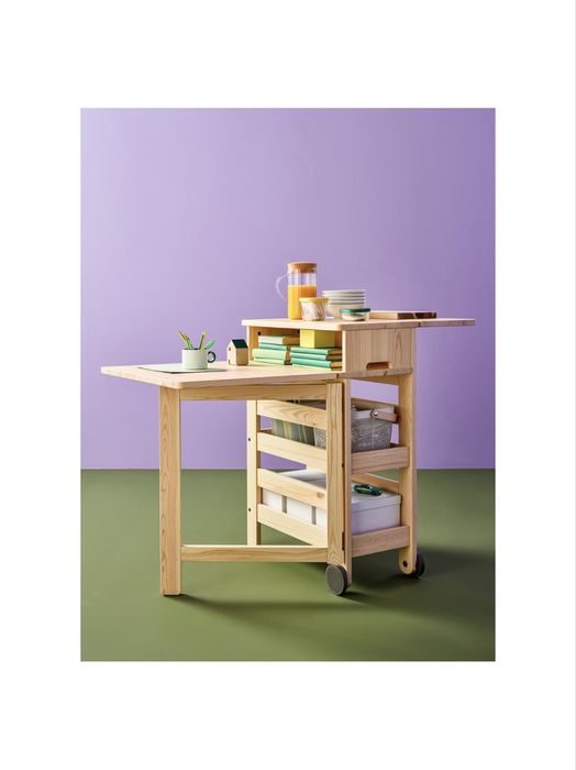 Resarö IKEA - Masă extensibila cu spatii de depozitare din pin