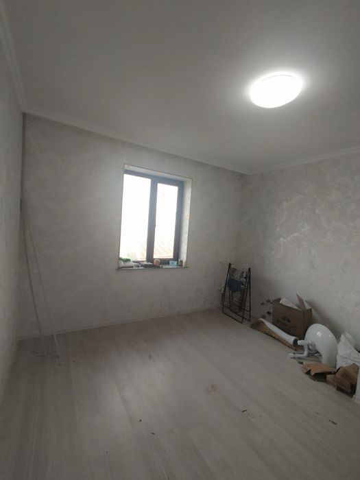 1 комнатная квартира с ремонтом с кадастором