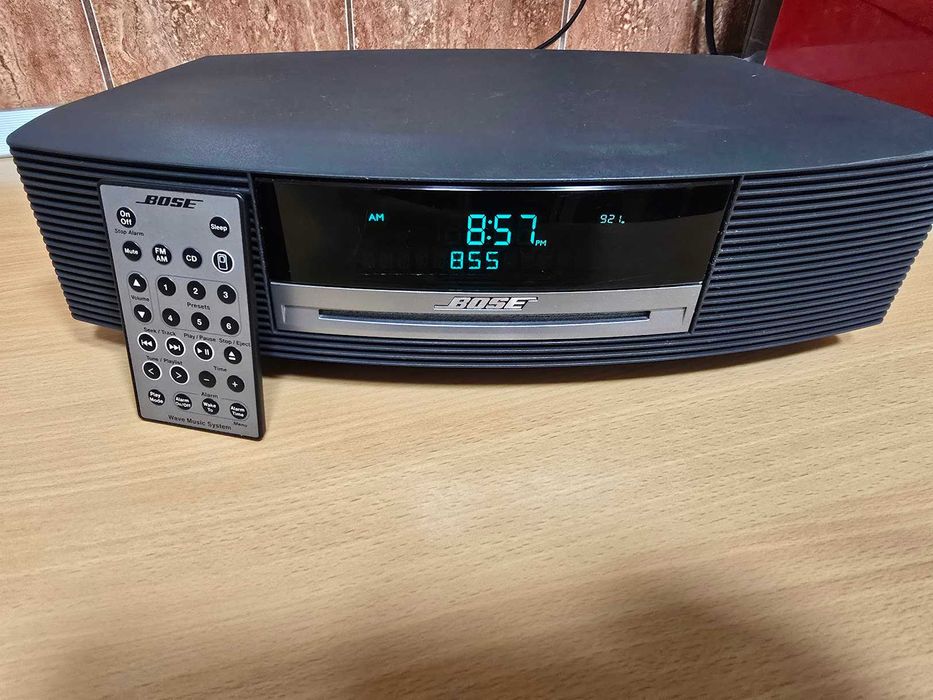 Bose Wave music system Radio cd aux