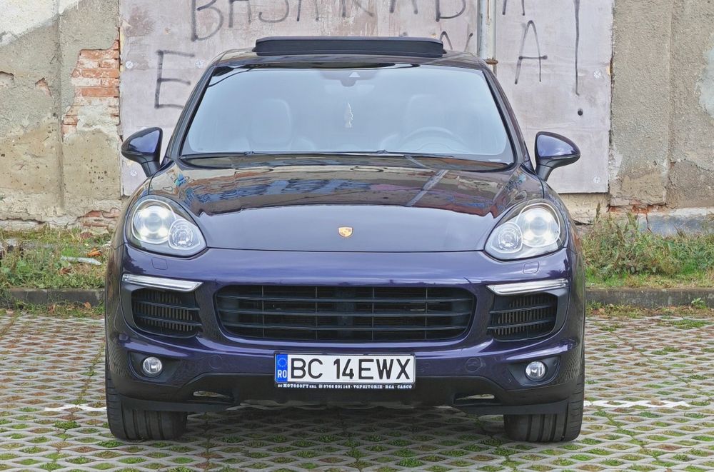 Porsche Cayenne Platinum Edition