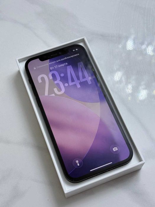 iPhone 12 64GB Black в идеальном состоянии