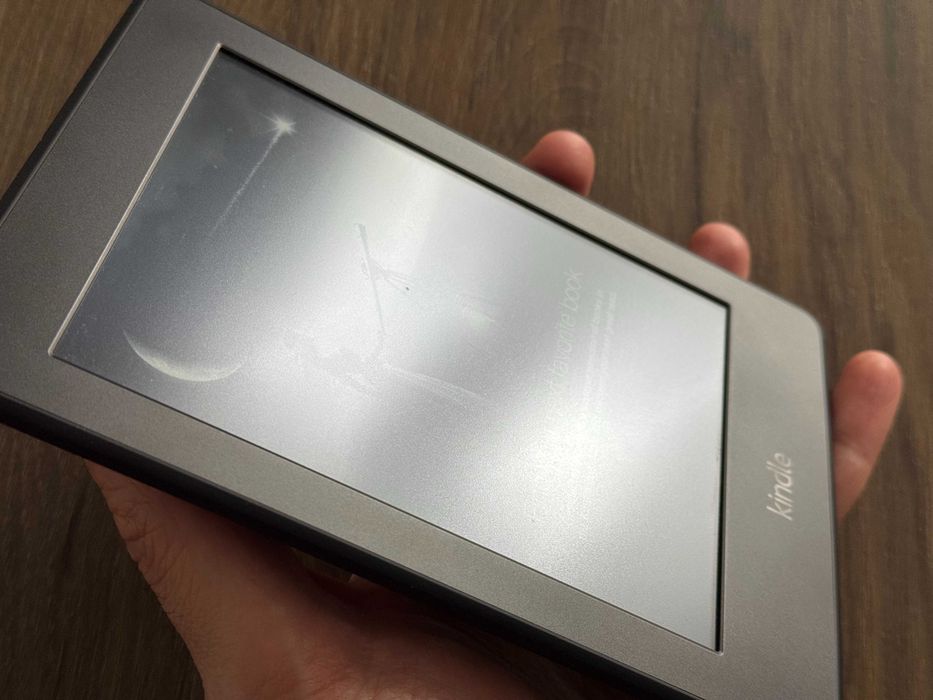 Amazon Kindle Paperwhite 3 (7th Generation) - Stare excelentă!