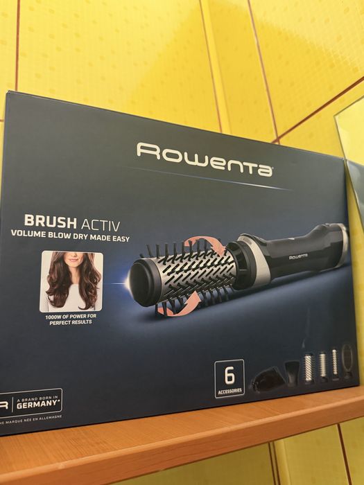 Perie rotativa Rowenta set cu uscator de par