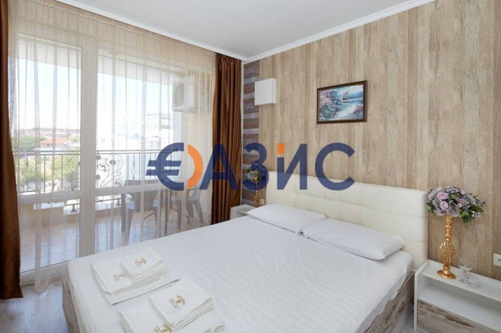 Продава се Двустаен апартамент в Свети Влас - 58 кв.м за 1105 €/кв.м - Снимка #7