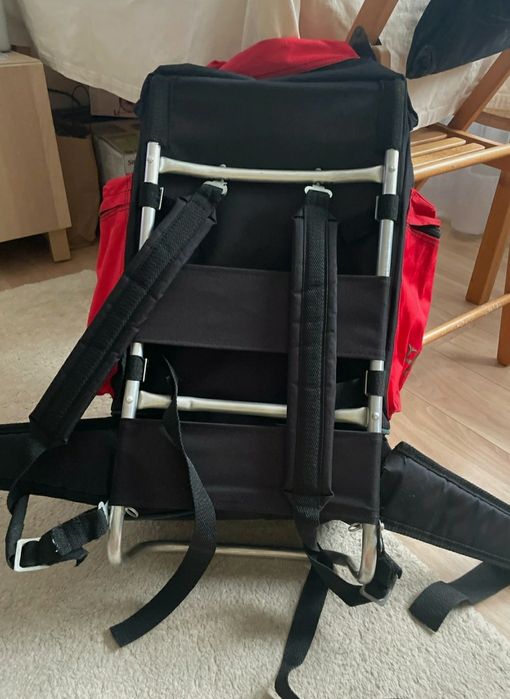 Rucsac spațios pentru excursii munte drumeții în stare perfectă