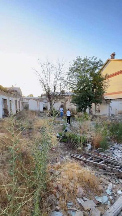 Узбекфилмда 6 сотих ер сотилади! фасад 19*32