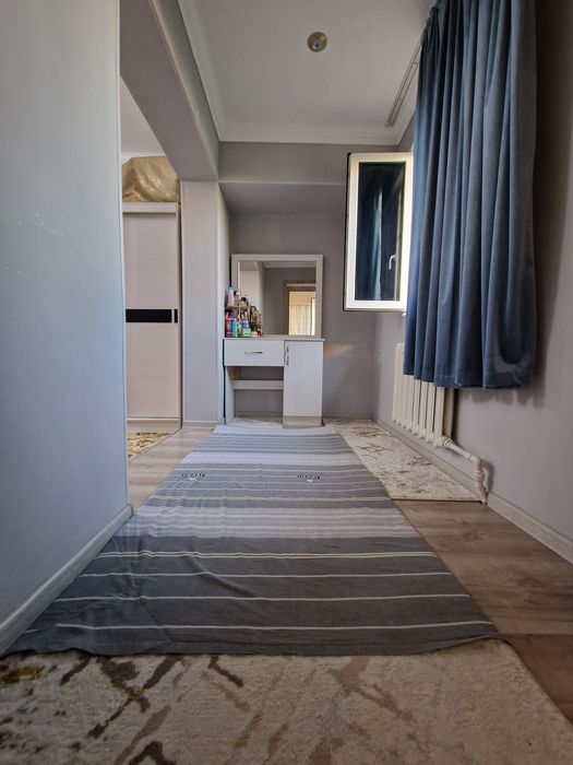 Продаётся Бобур 3-х комнатная