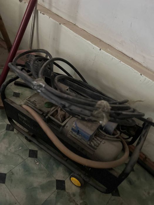 Продаётся карчер для мойки