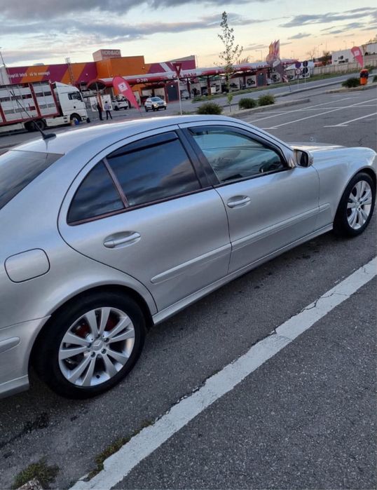 Mercedes E220 CDI W211 170 CP Automată | 2008 | Piele | Navi | 327.000 km
