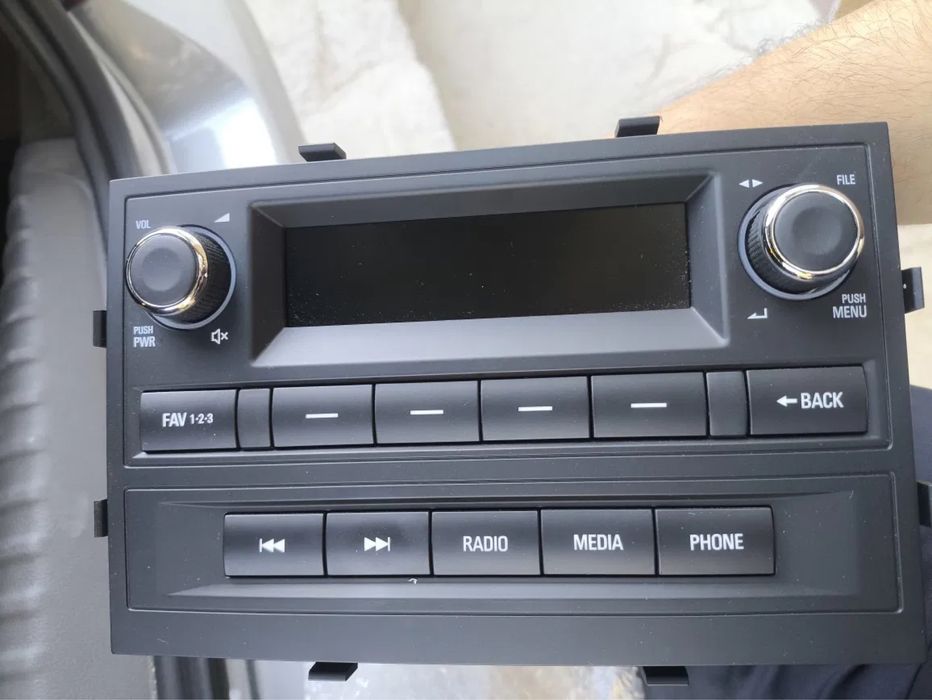 Продам магнитолу