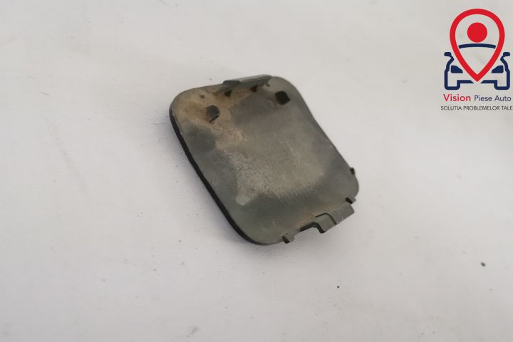 Капак Болт Теглене Задна Броня Оригинален В Добро Състояние Мерцедес-Б