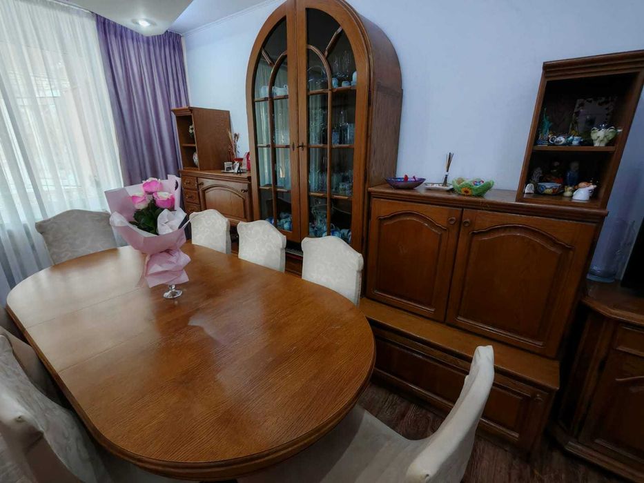 Mobilă din lemn masiv pentru salon – set complet