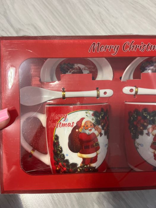 Коледен сервиз за двама Merry Christmas – чаши, чинийки и лъжички