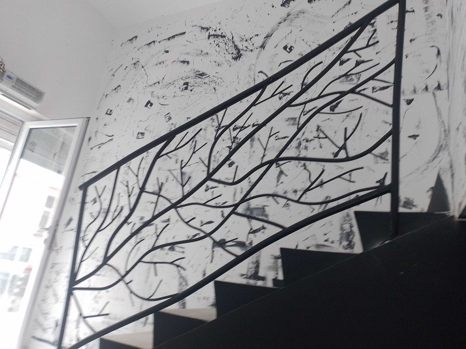 Парапети за стълбища и тераси,врати,портали,огради,  от ковано желязо